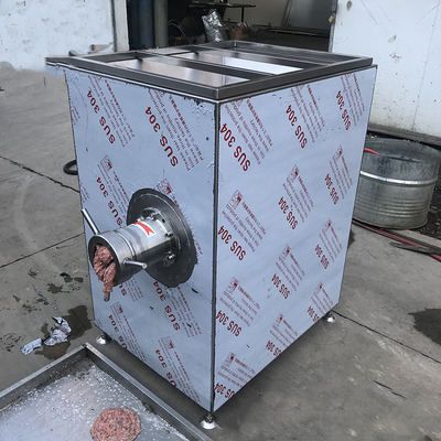 Máy xay thịt đông lạnh gia cầm 500kg / H Máy trộn thịt 5.5kw Máy ​​xay thịt