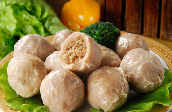 Thiết bị chế biến cá tự động dọc Máy tạo hình chả cá