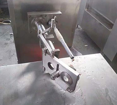 Máy làm xúc xích thương mại 304ss Máy chiết rót xúc xích khí nén định lượng
