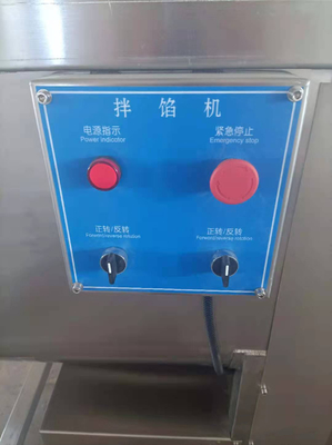 Máy trộn thịt công nghiệp Máy móc dây chuyền sản xuất xúc xích 304ss